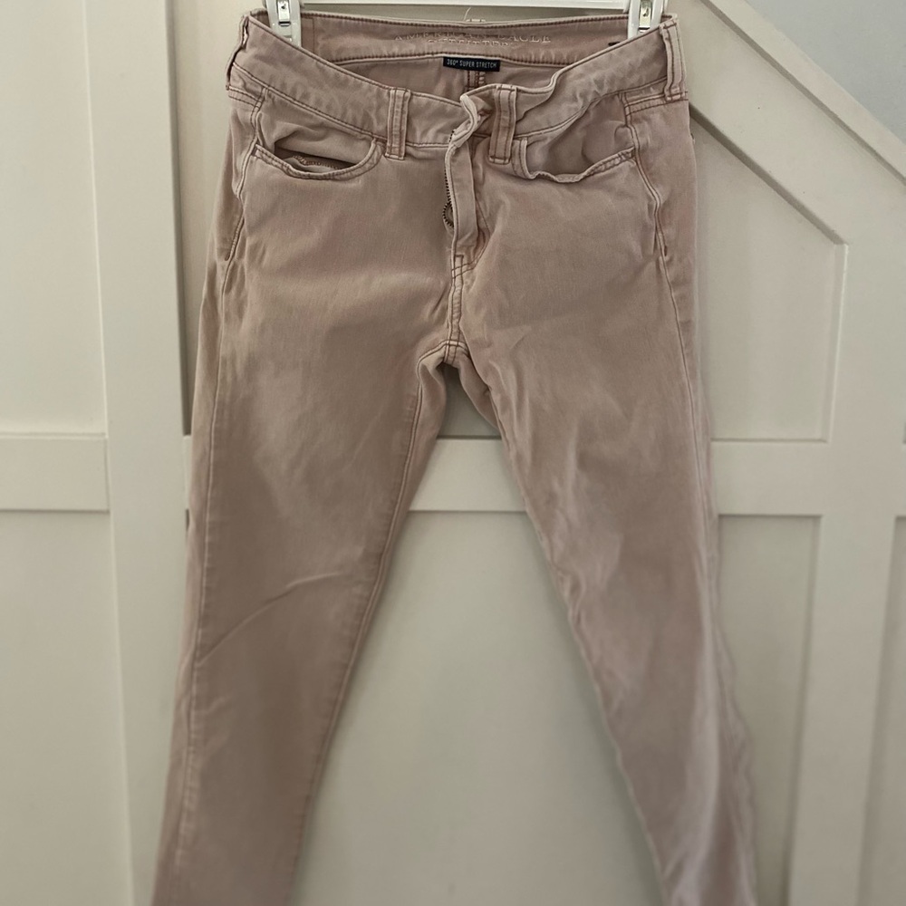 Size 4 American Eagle Outfitters Blush Super Stretch Jeans